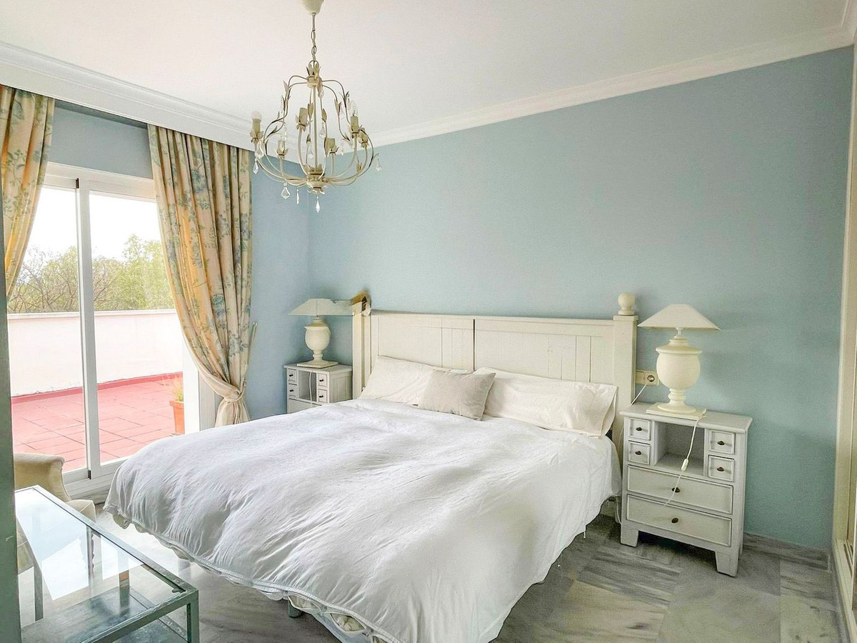 683baf40d39b3b138a7610a04dcddb70 - 3