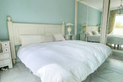 683baf40d39b3b138a7610a04dcddb70 - 4