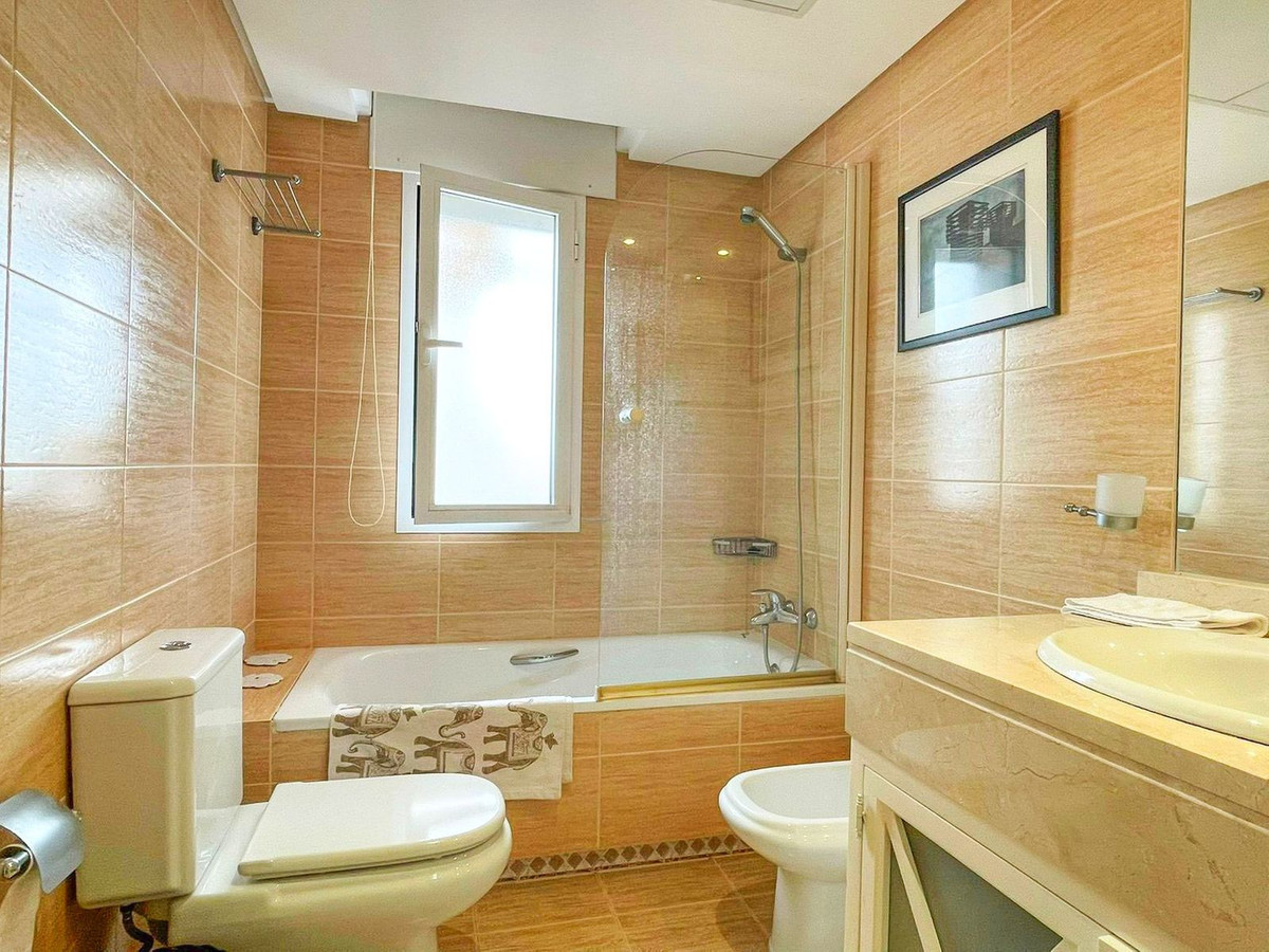 683baf40d39b3b138a7610a04dcddb70 - 9