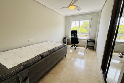 686644cd374e1a9f56e7717eea2f9751 - 20