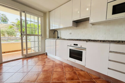 686644cd374e1a9f56e7717eea2f9751 - 23