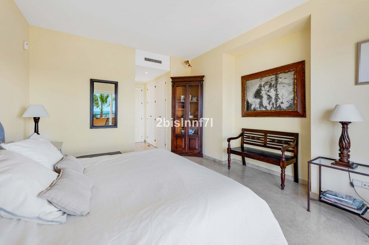 69257bf605885b6f8cdd64d95329b326 - 18