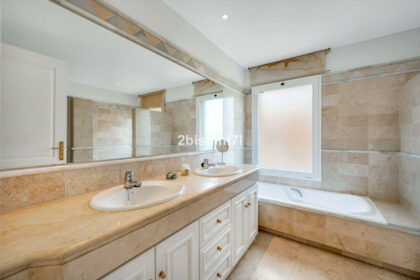 69257bf605885b6f8cdd64d95329b326 - 19