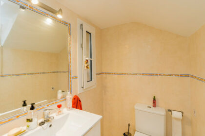 6975d3ebc2d0baede81c010d9227182d - 12