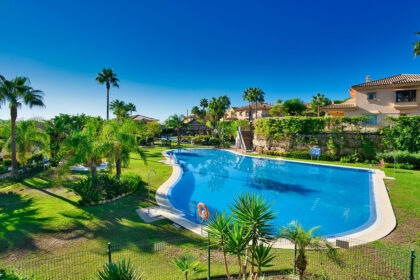 6975d3ebc2d0baede81c010d9227182d - 17