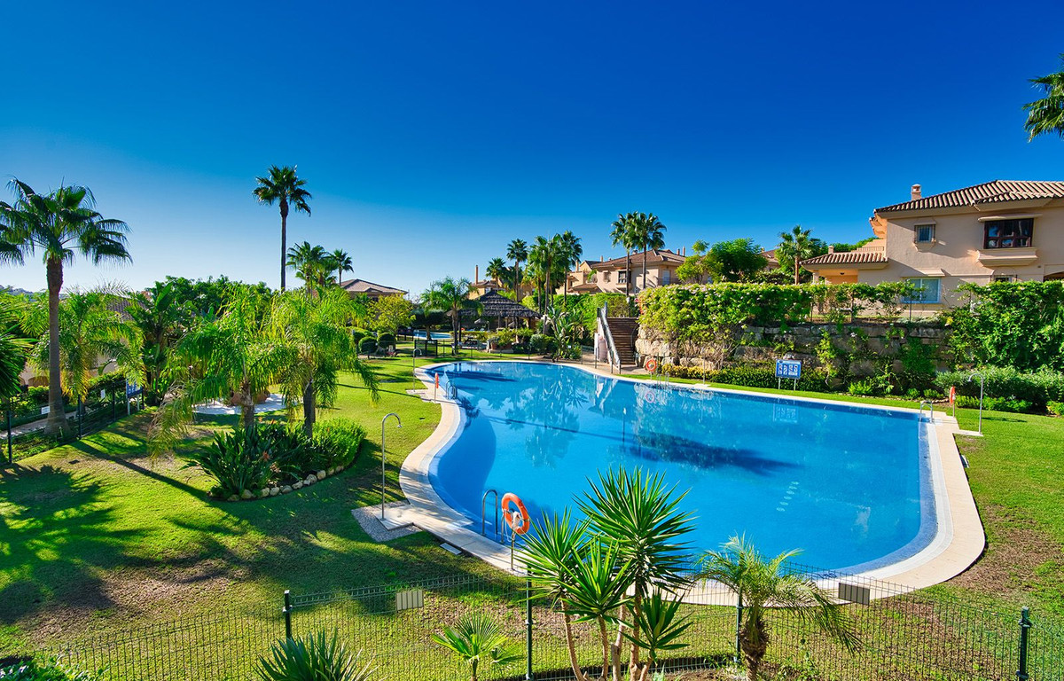 6975d3ebc2d0baede81c010d9227182d - 17