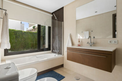 6b34222d59bc821734949cf7882e3bef - 12