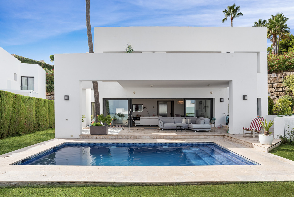 6b34222d59bc821734949cf7882e3bef - 14