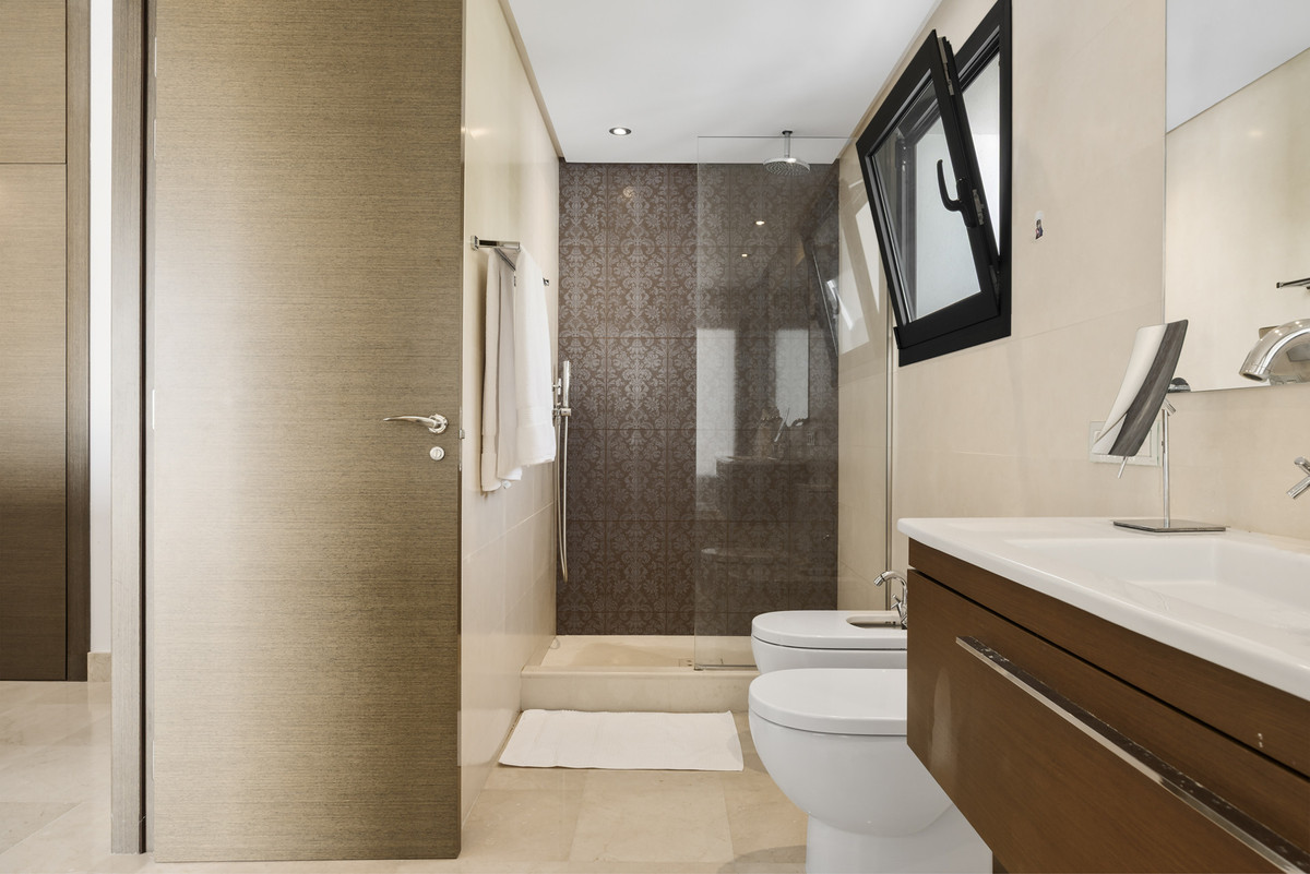 6b34222d59bc821734949cf7882e3bef - 21