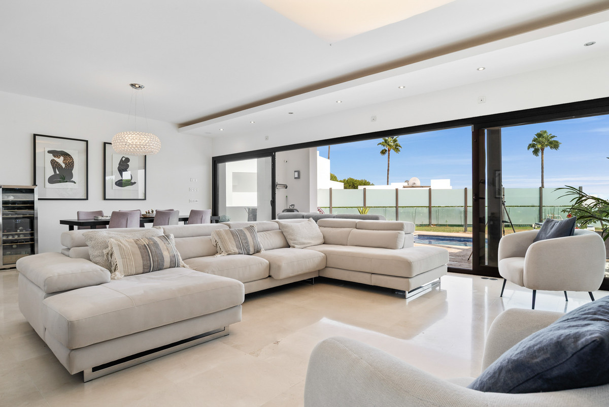 6b34222d59bc821734949cf7882e3bef - 5