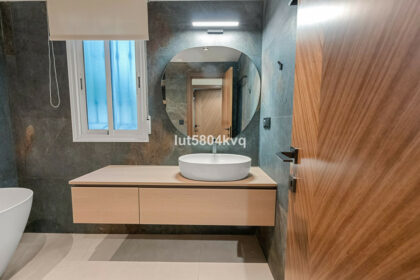 6b541076983cbd7c48f7c710304f55b3 - 23