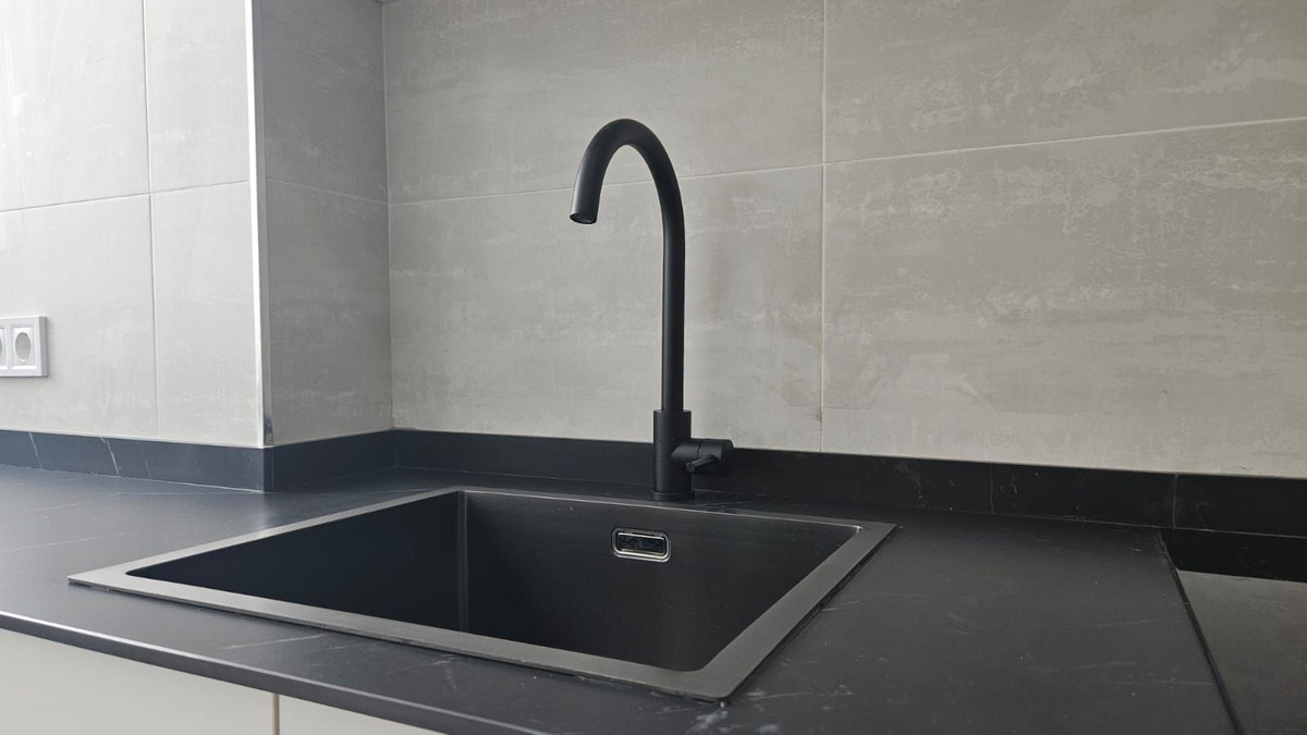 6c4ad1d2f5f4331a05e1c73c65a02c8e - 14