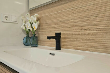 6c4ad1d2f5f4331a05e1c73c65a02c8e - 31