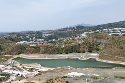 6d468eded8e27b8e4ba8d02121b2ec1b - 16