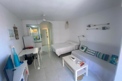 6d997efae4744a4e952e7fa90fc3b5c4 - 4