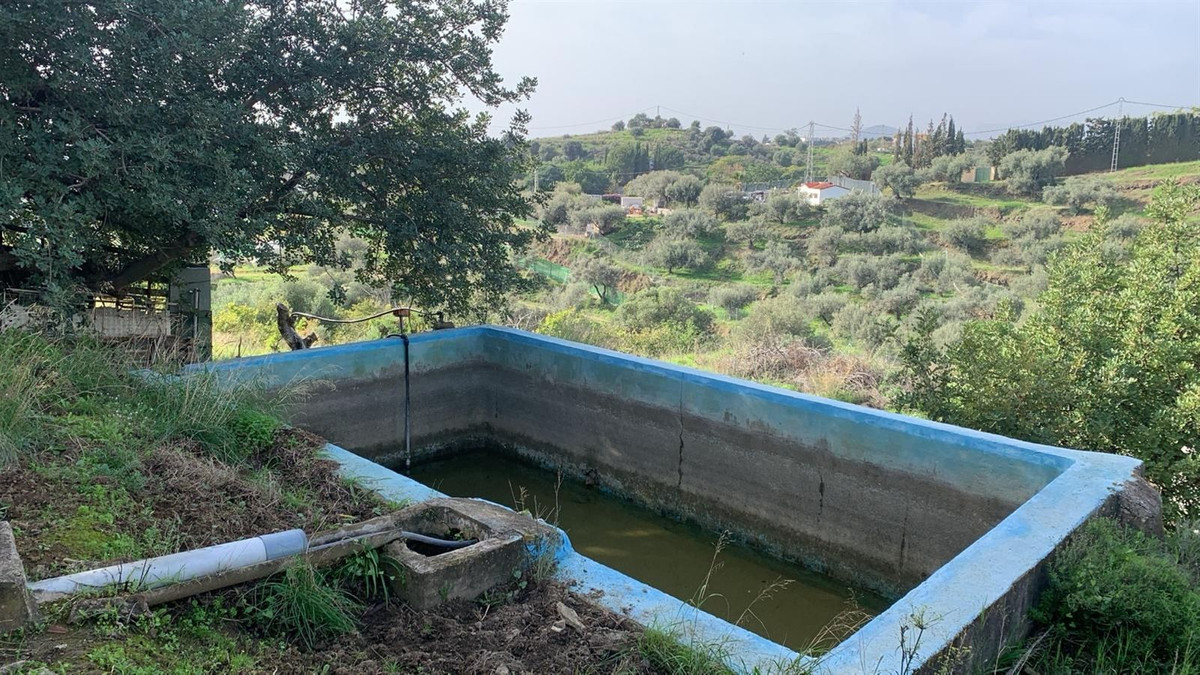 70de29534c0e6663b3fef71d93e44174 - 10