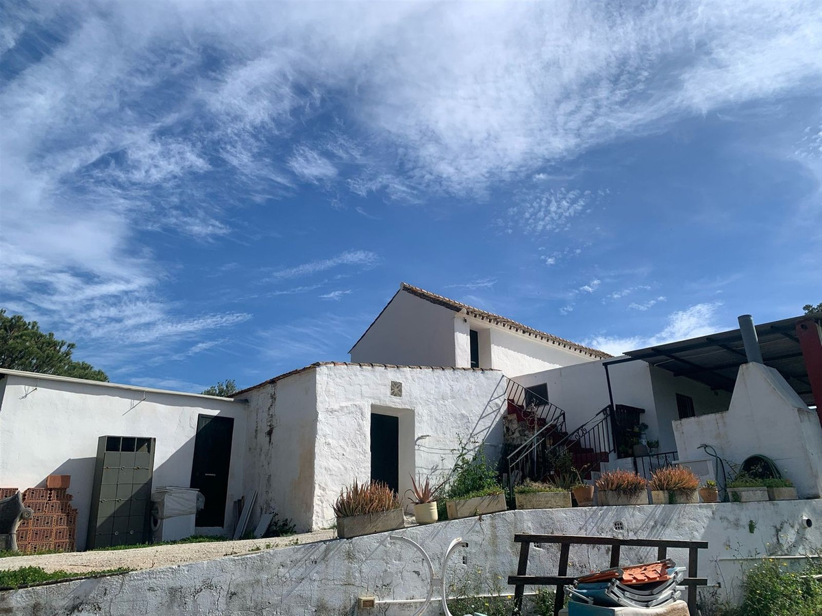 70de29534c0e6663b3fef71d93e44174 - 2