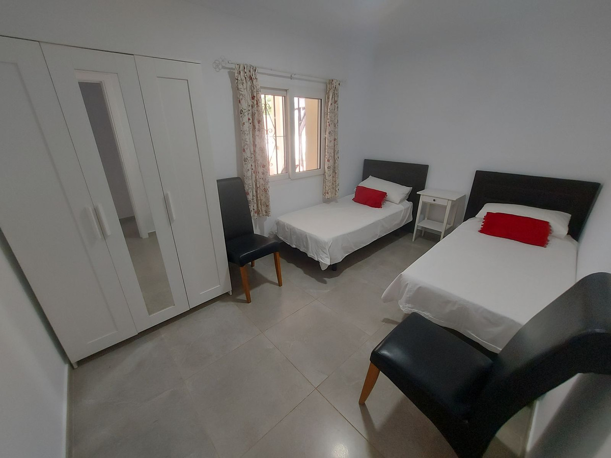 71179d13be187820ae79122dcbc667ec - 19