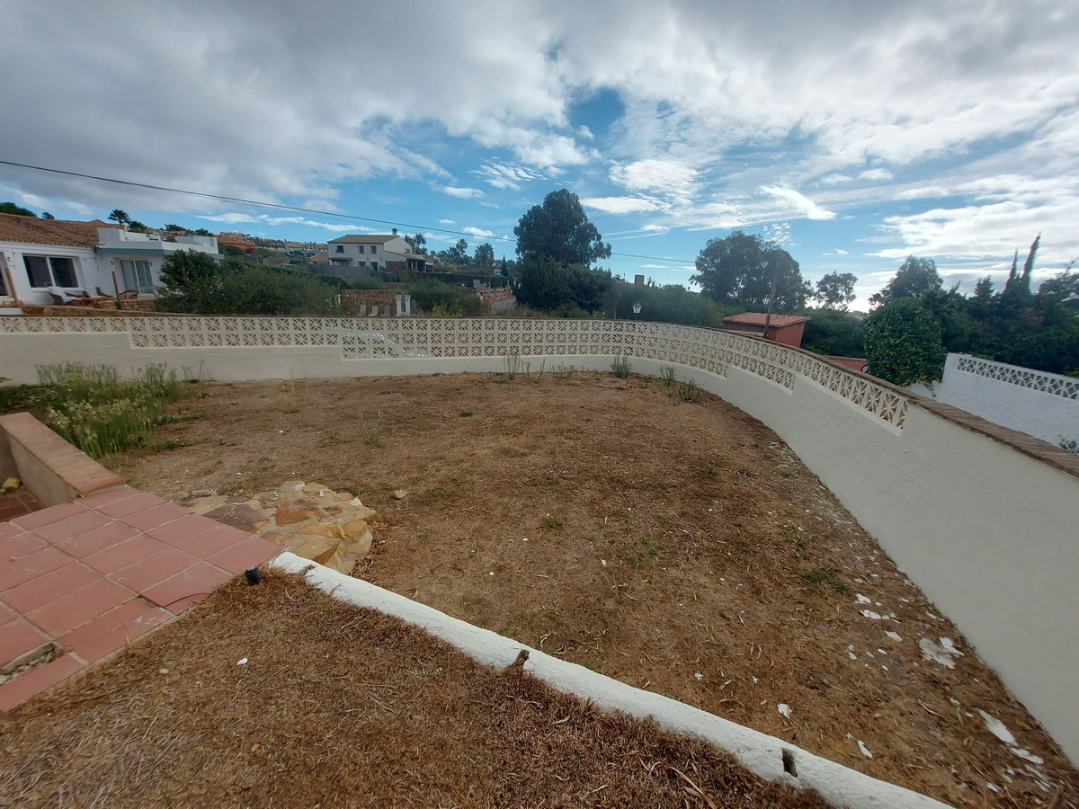 71179d13be187820ae79122dcbc667ec - 23