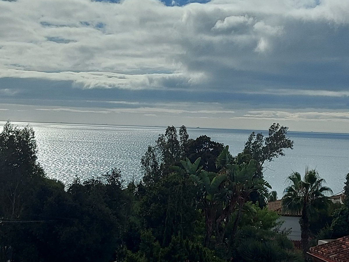 71179d13be187820ae79122dcbc667ec - 24