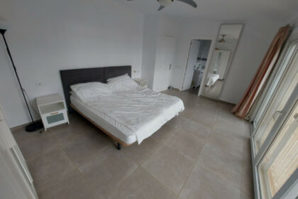 71179d13be187820ae79122dcbc667ec - 25