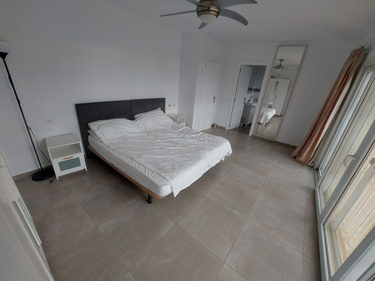 71179d13be187820ae79122dcbc667ec - 25