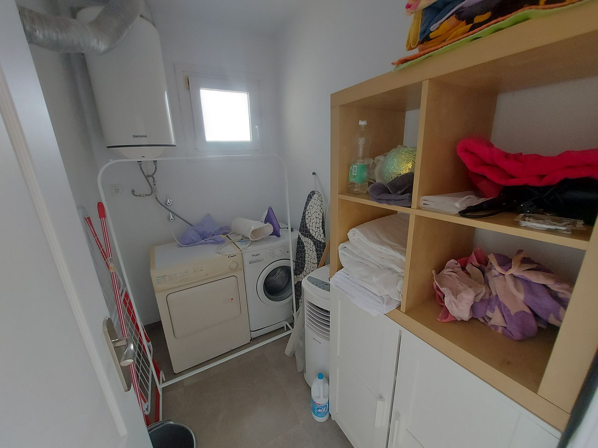 71179d13be187820ae79122dcbc667ec - 33