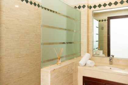 71f2b57ccb8737210c05cba46790b406 - 14