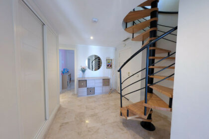 7273b9b4f39a2950e4df85b3a6ba4c59 - 13