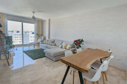 7273b9b4f39a2950e4df85b3a6ba4c59 - 7