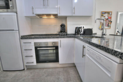 7603b03008119c7243bab7bdff0aa85a - 8