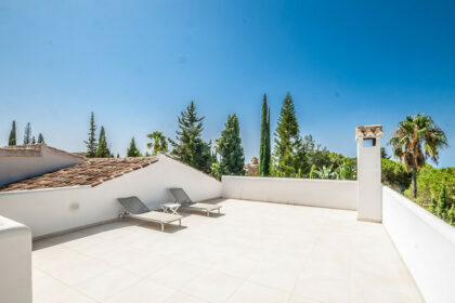 7705453e6f5ff2bf2720834f34fb3c27 - 19