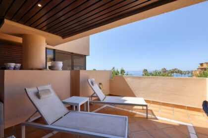 77a762bc3a6ced34c526664a1bfe0182 - 14