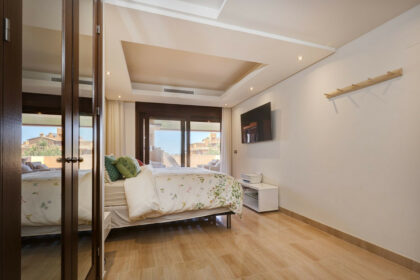 77a762bc3a6ced34c526664a1bfe0182 - 19