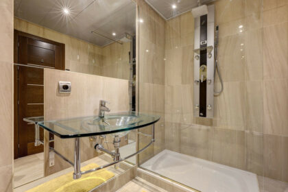 77a762bc3a6ced34c526664a1bfe0182 - 25