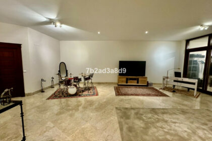 77af997fef387f589c1ededb38361396 - 4