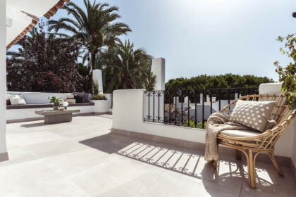 785ebcca051d292c38c3b1d293a54724 - 14