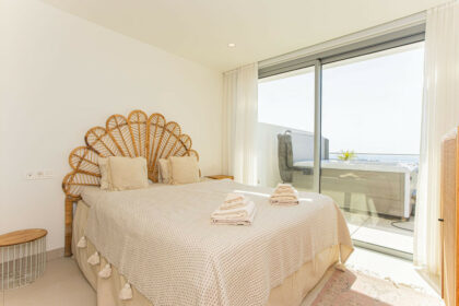 79c416e83037da5f03c1d805a1bb3919 - 19