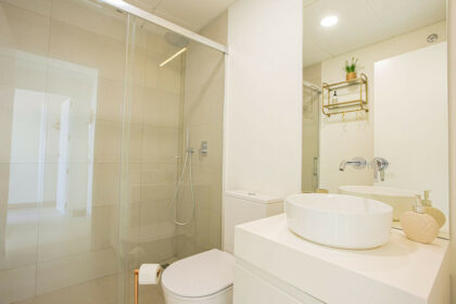 79c416e83037da5f03c1d805a1bb3919 - 24