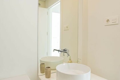 79c416e83037da5f03c1d805a1bb3919 - 26