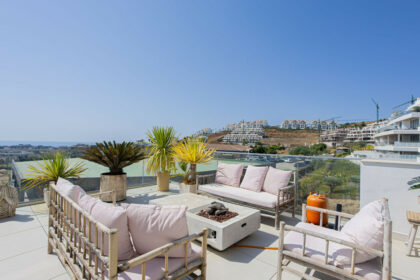 79c416e83037da5f03c1d805a1bb3919 - 28