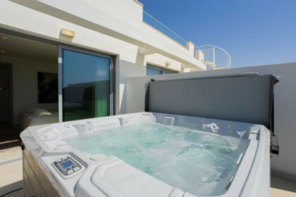 79c416e83037da5f03c1d805a1bb3919 - 33