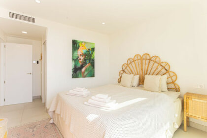 79c416e83037da5f03c1d805a1bb3919 - 42