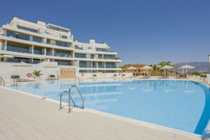 79c416e83037da5f03c1d805a1bb3919 - 46