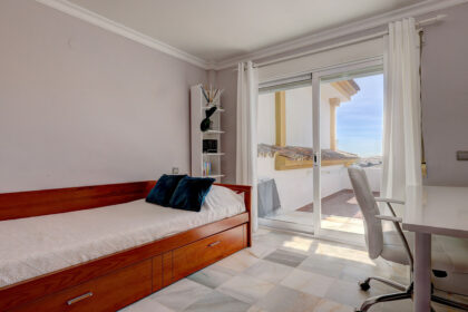 7b9cfb3c1bd33555cdd13935e8f9061c - 16