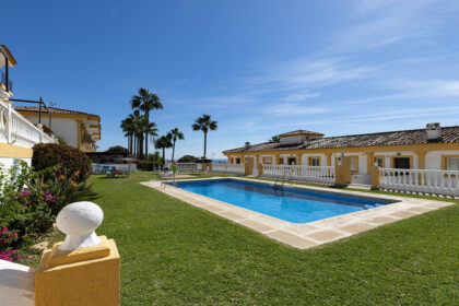 7b9cfb3c1bd33555cdd13935e8f9061c - 37