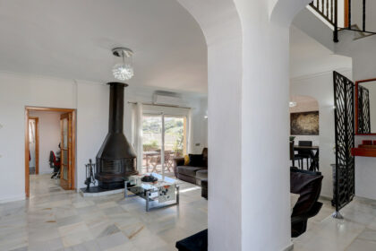 7b9cfb3c1bd33555cdd13935e8f9061c - 8