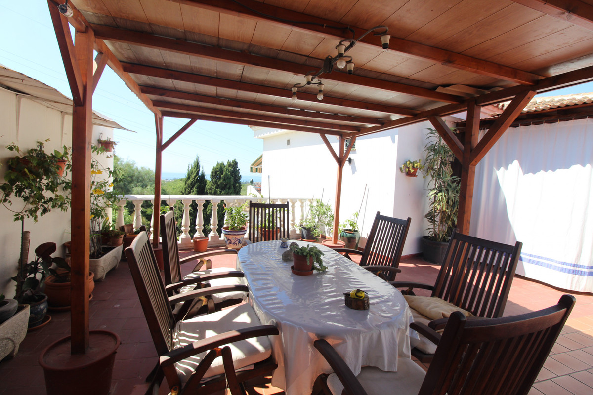 7d96b9362b7740653a54316185d652e9 - 2