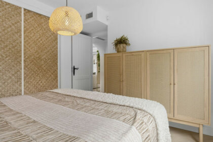 81d072369d11d0b2eee3c3b11c6d1a29 - 21