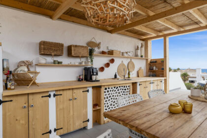 81d072369d11d0b2eee3c3b11c6d1a29 - 25